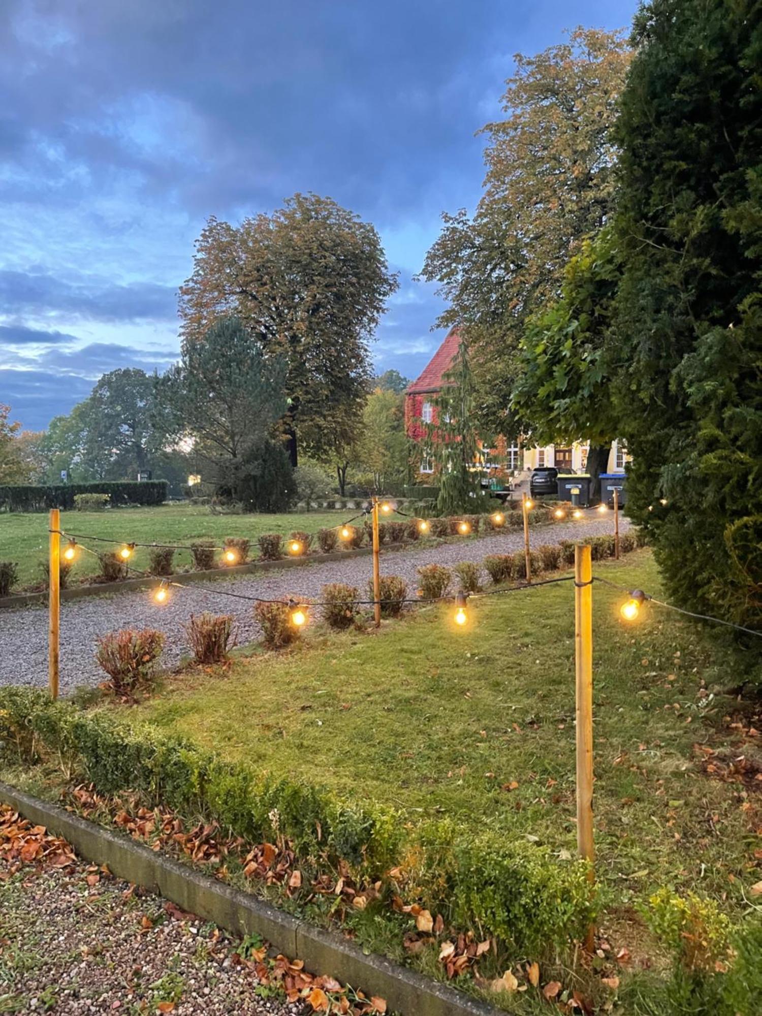 Ferienwohnung Mit Kamin Und Traumhafter Dachterrasse Mit Weitblick In Die Natur Neu Gaarz Exterior foto